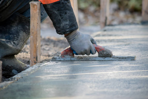 Best Commercial Concrete Contractor  in Pineville, KY